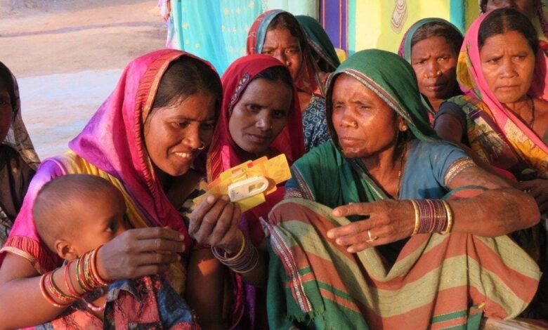 रायपुर : छत्तीसगढ़ में कृषि और पशुपालन को नई दिशा देने वाला उपकरण फोल्डस्कोप