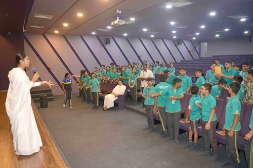 ब्रह्माकुमारीज के शिक्षाविद प्रभाग का ब्रह्मविद- द ग्लोबल स्कूल में हुआ कार्यक्रम