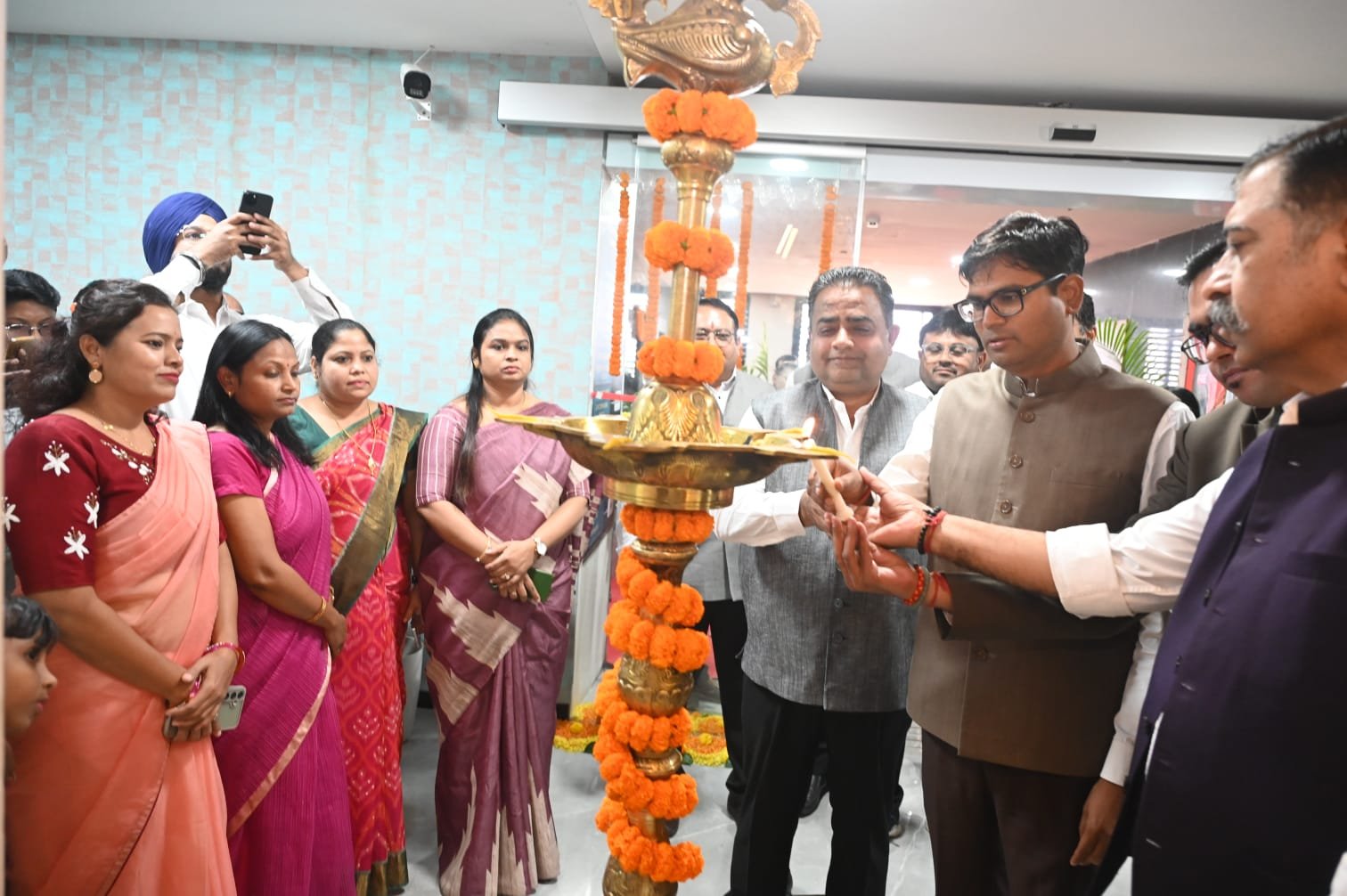 वित्त मंत्री श्री ओ. पी. चौधरी ने किया राज्य जीएसटी विभाग के नये कार्यालय का शुभारंभ