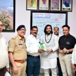 जिले की विशिष्ट पहचान विष्णुभोग चावल से मंत्री श्री गुरु खुशवंत साहेब का सम्मान