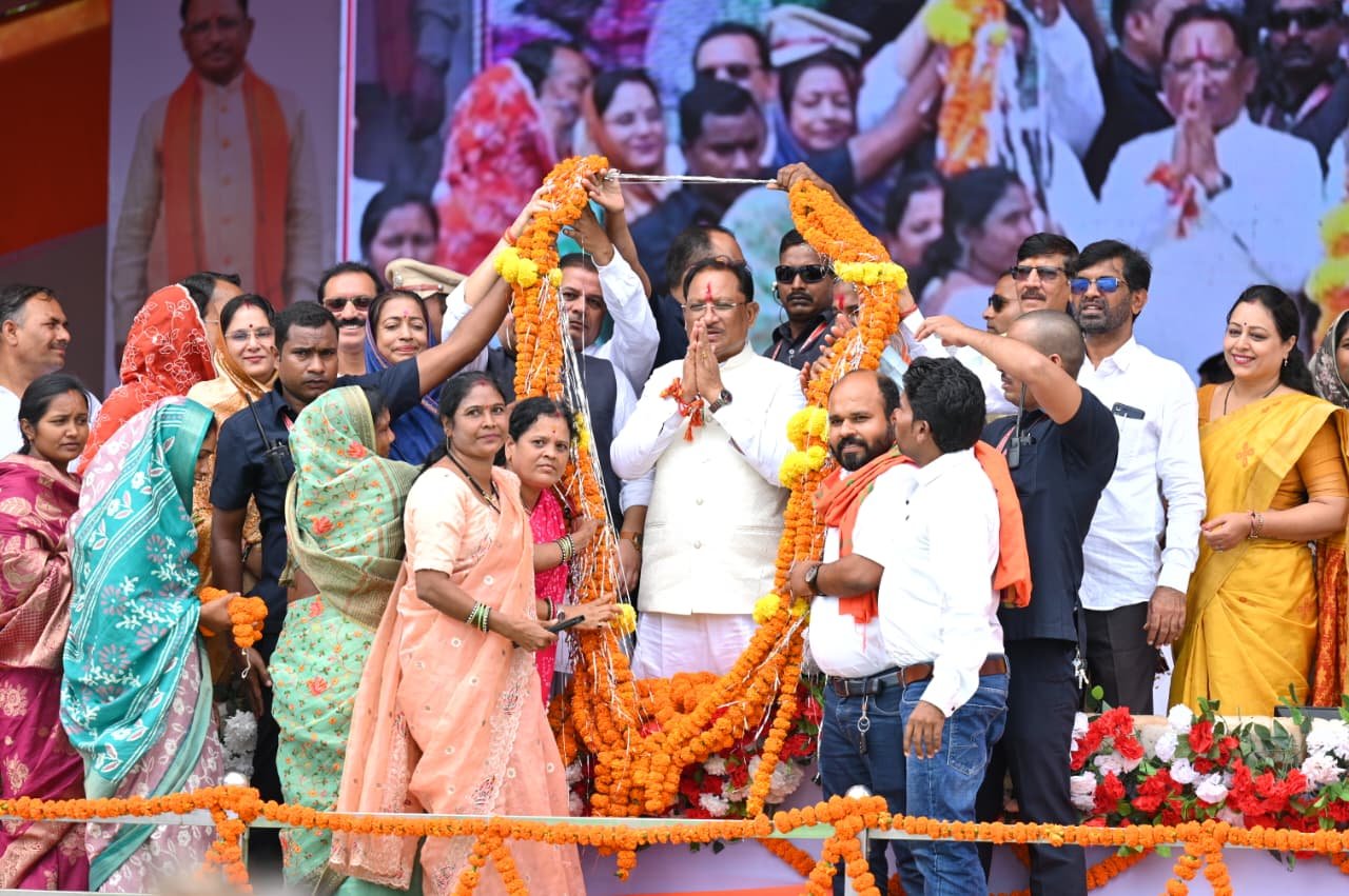 बहनों की आत्मनिर्भरता और चेहरे की मुस्कान ही हमारी सबसे बड़ी खुशी - मुख्यमंत्री श्री विष्णुदेव साय