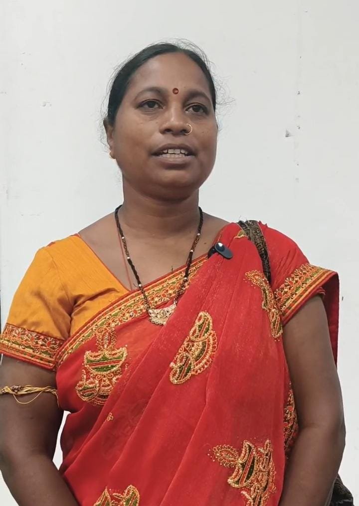 बिहान से जुड़ीं गायत्री, हुनर को बनाया रोजगार का जरिया; अब हर माह 9 हजार रुपए तक की कमाई