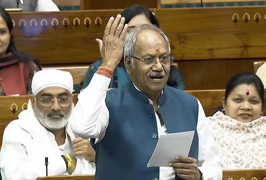 रायपुर संसदीय क्षेत्रवासियों के सच्चे संबल और जीवन रक्षक बने सांसद बृजमोहन अग्रवाल