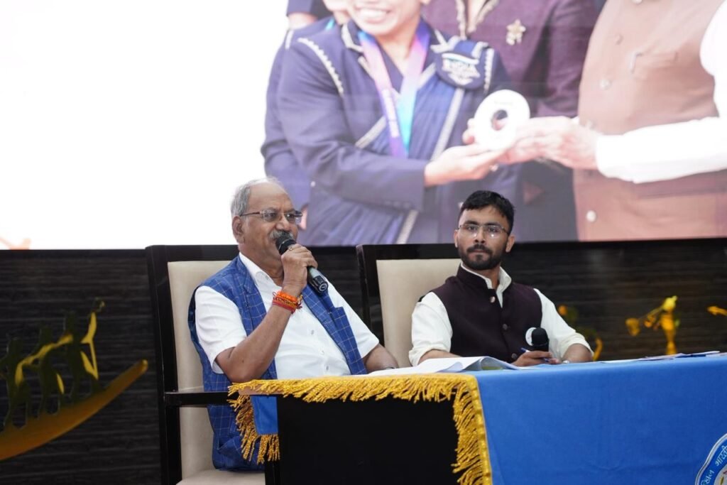 ‘viksit bharat’ ke nirman ki sabse majboot neenv hai yuva aur khel shakti: sansad brijmohan agrawal