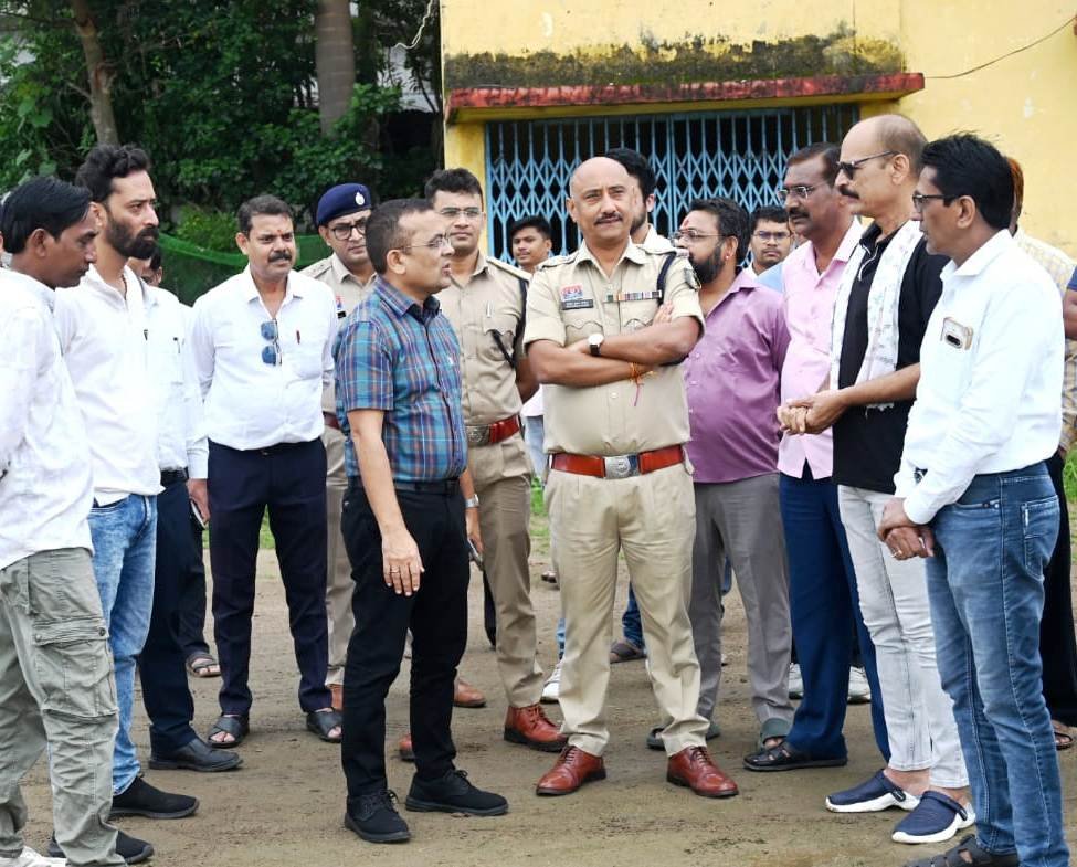 जांजगीर-चांपा : कलेक्टर-पुलिस अधीक्षक ने आगामी पर्वों की तैयारियों का लिया जायजा