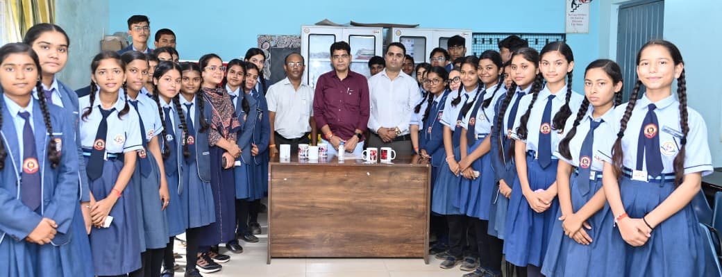 व्यावहारिक गतिविधियां विद्यार्थियों में उद्यमिता, नेतृत्व क्षमता,आत्मनिर्भरता और व्यावहारिक ज्ञान विकसित करने में मददगार - मंत्री श्री टंक राम वर्मा