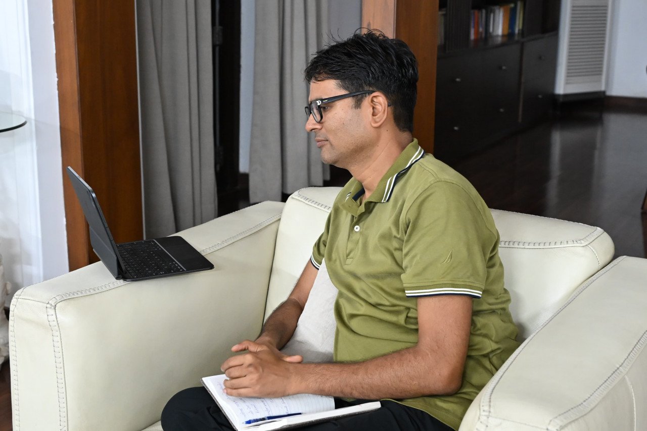 सेवा संकल्प अभियान को लेकर वित्त मंत्री श्री ओपी चौधरी ने जशपुर के जनप्रतिनिधियों से की वर्चुअल बैठक